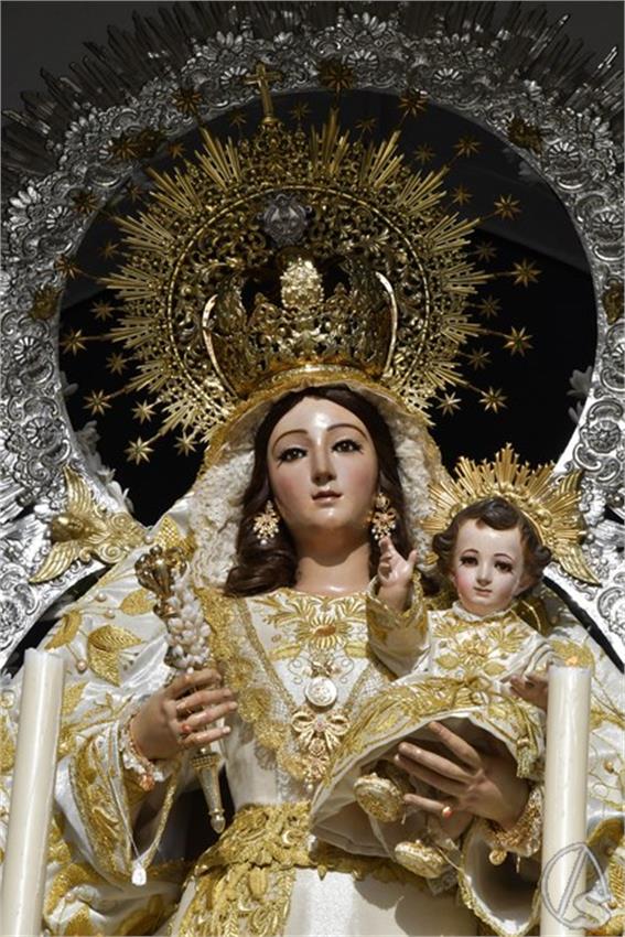 Virgen_de_la_Sangre._Huevar_del_Aljarafe__3___Copiar_.JPG