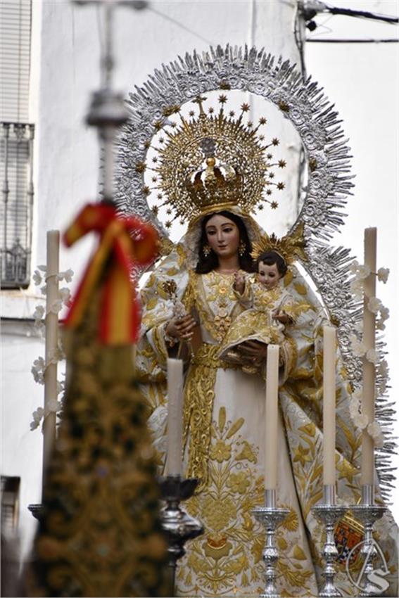 Virgen_de_la_Sangre._Huevar_del_Aljarafe__66___Copiar_.JPG