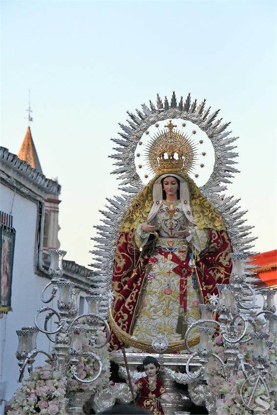 Virgen_de_la_Soledad_Huevar_Luis_M_Fernandez_110524__6_.JPG