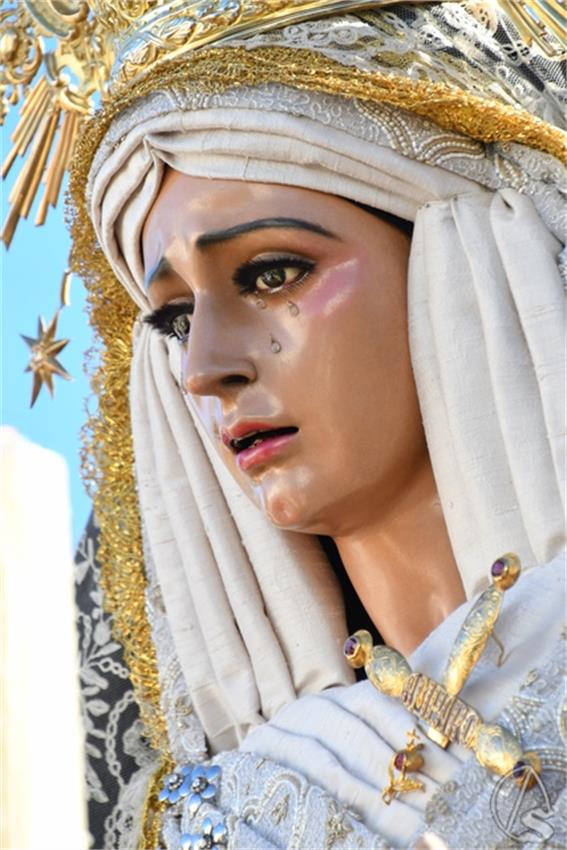 Virgen_del_Amparo._Dos_Hermanas_101_Copiar.JPG