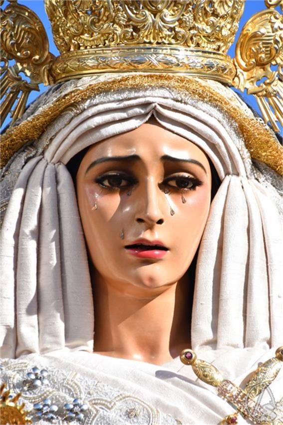 Virgen_del_Amparo._Dos_Hermanas_37_Copiar.JPG