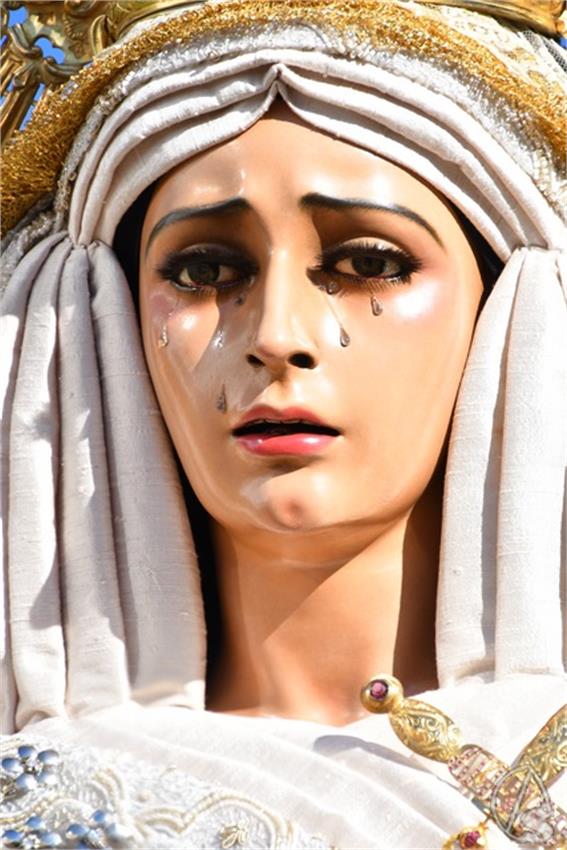 Virgen_del_Amparo._Dos_Hermanas_52_Copiar.JPG