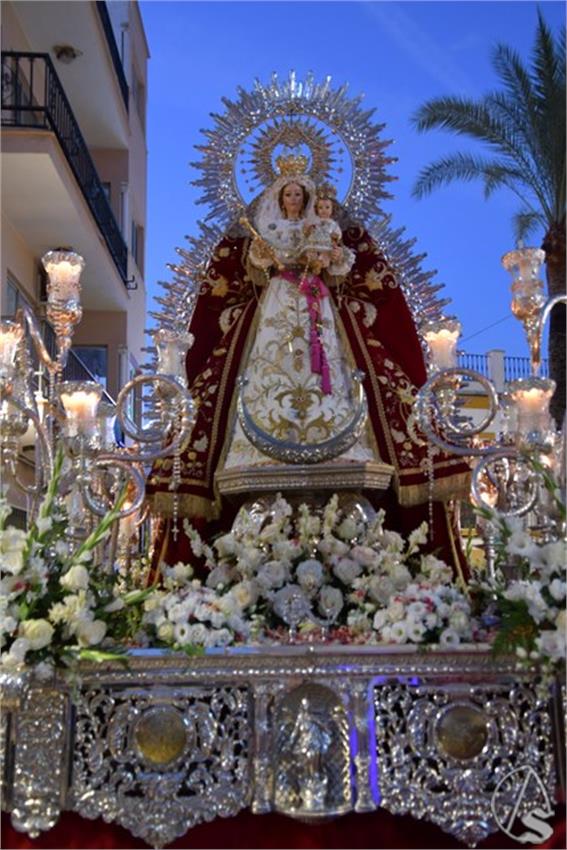Virgen_del_Rosario._2026._Lantejuela_118_Copiar.JPG