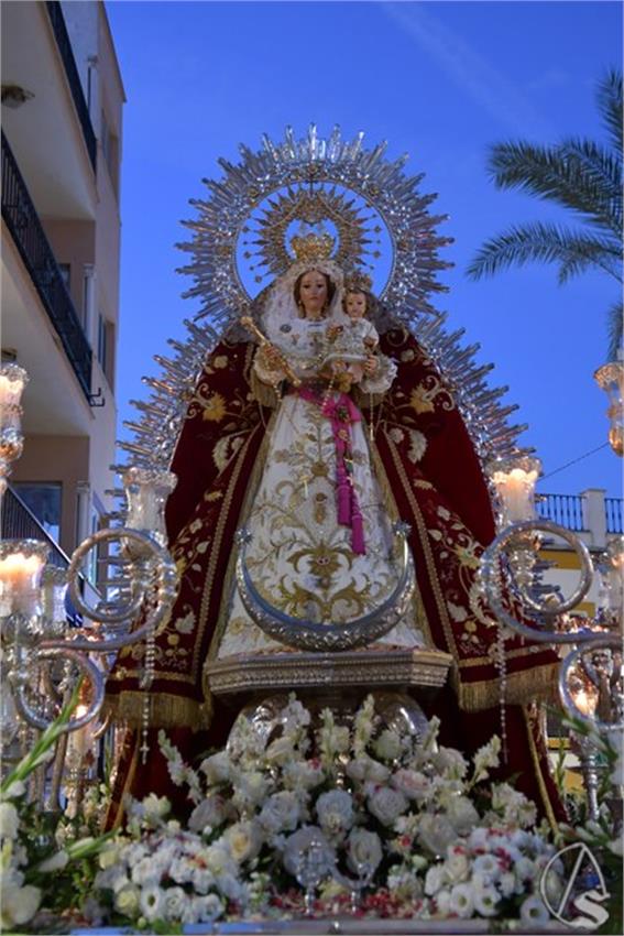 Virgen_del_Rosario._2026._Lantejuela_120_Copiar.JPG