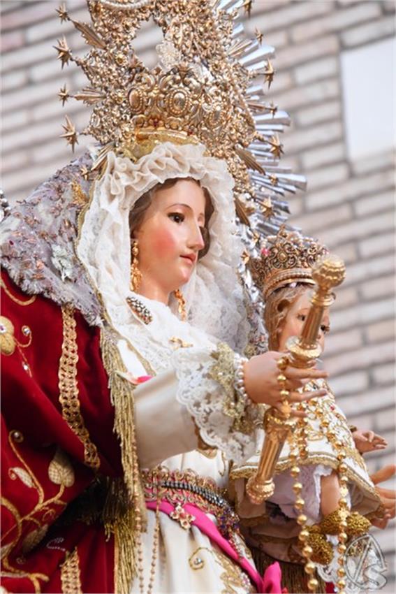 Virgen_del_Rosario._2026._Lantejuela_16_Copiar.JPG