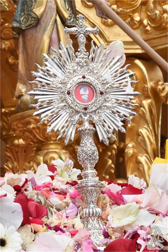 Virgen_del_Rosario_y_San_Jose._2025._Carrion_de_los_Cespedes__23___Copiar_.JPG