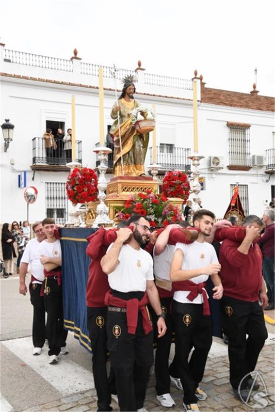 Virgen_del_Rosario_y_San_Jose._2025._Carrion_de_los_Cespedes__67___Copiar_.JPG