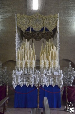   Besamanos Virgen de la Aurora