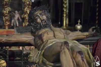   Besapis al Cristo de Los Javieres