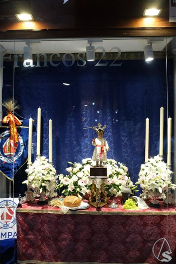 escaparates_creatividad_colegio_san_isidoro__Copiar_.JPG