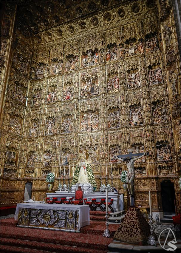 esperanza_triana_altar_mayor_catedral_manu_gomez__6_