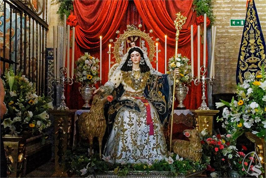 besamanos pastora triana