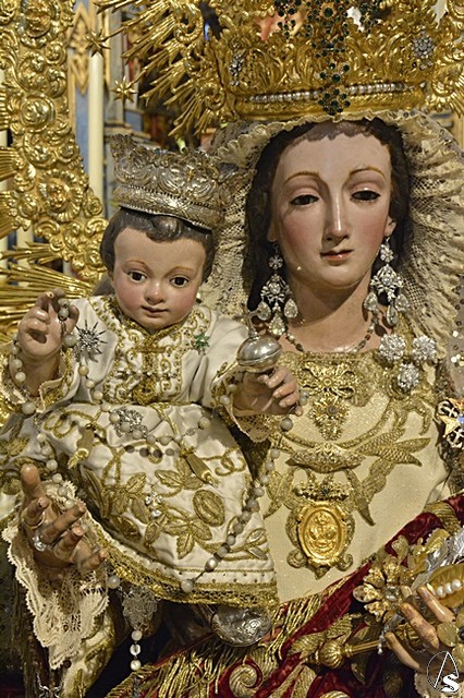 besamanos rosario catalina