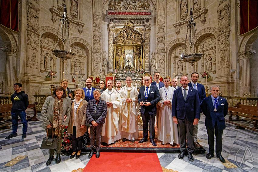 fjmontiel_Entrega_Medalla_V_Reyes_a_la_Hdad_Resurreccion_2024_DSC_6054_DxO