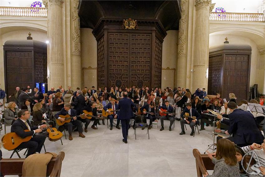 fjmontiel_Misa_Cincuenteario_Coro_Rocio_Sevilla_2023_DSC_4257_DxO