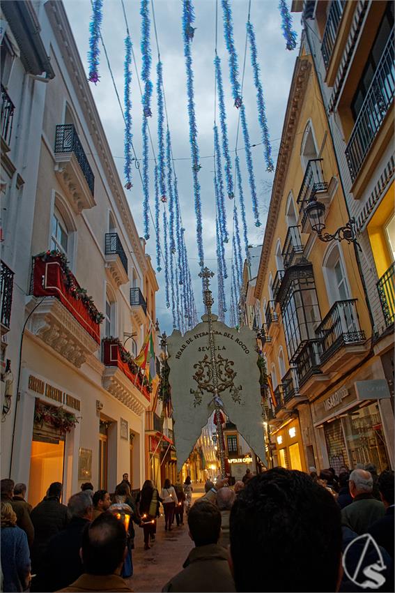 fjmontiel_Rosario_Aurora_Simpecado_Rocio_de_Sevilla_2025_DSC_8467_DxO