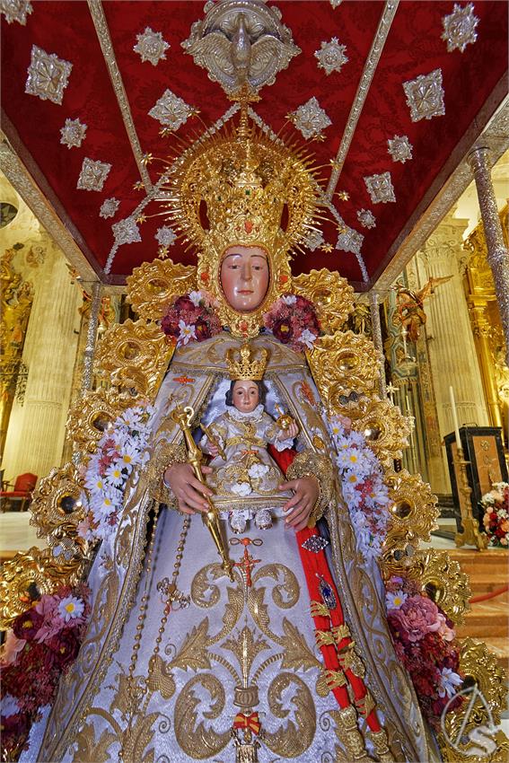 fjmontiel_TR_y_PR_Rocio_de_Sevilla_en_Navidad_2025_DSC_9071_DxO