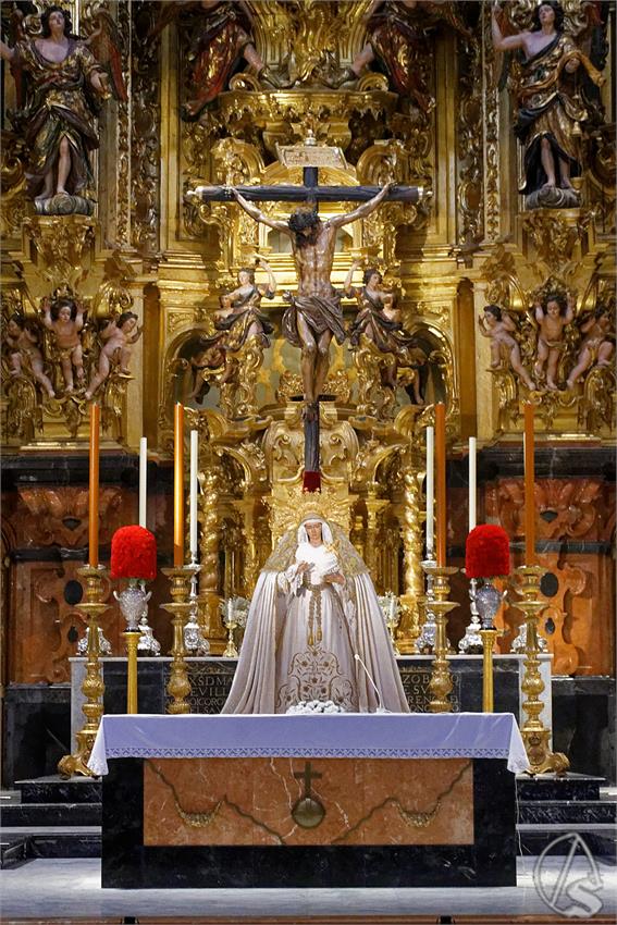 fjmontiel_Titulares_Amor_en_Altar_Mayor_por_obras_2025_DSC_2399_DxO