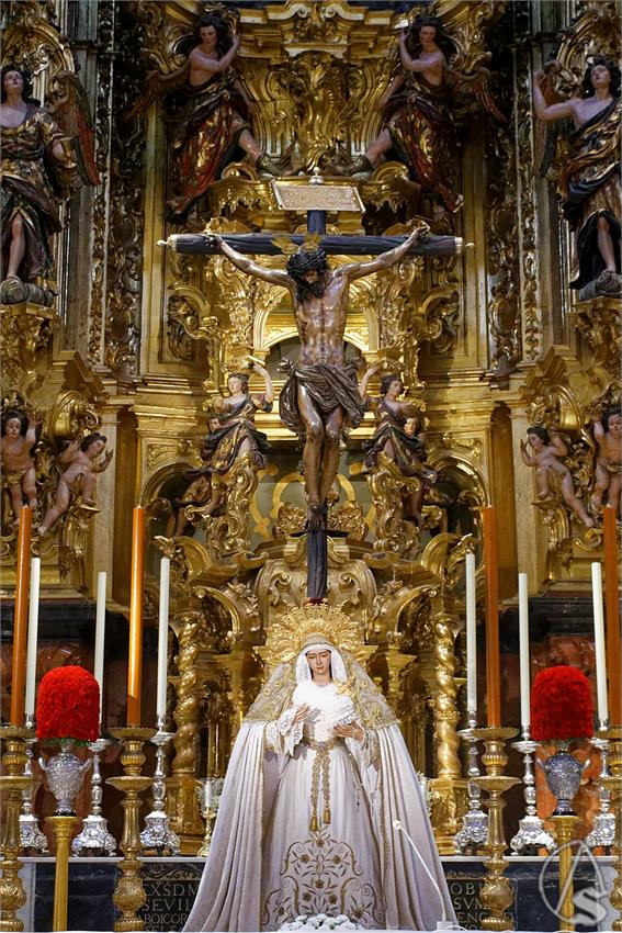 fjmontiel_Titulares_Amor_en_Altar_Mayor_por_obras_2025_DSC_2402_DxO