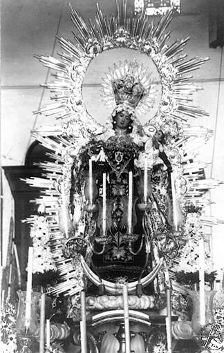 Antigua talla de la Virgen del Carmen, titular de la hermandad homónima de San Gil Abad, desaparecida durante el incendio del 18 de julio de 1936.