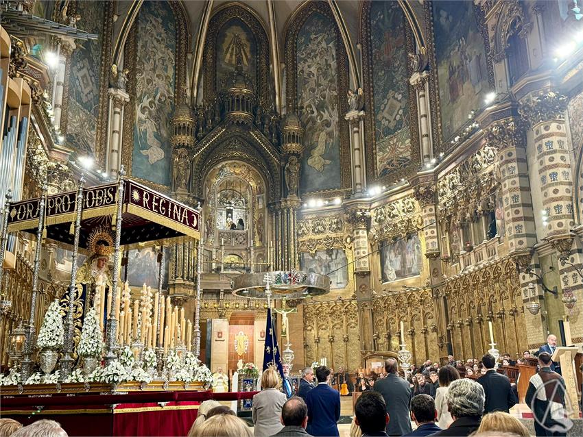 interior_doble_pgina_al_principio_222ce39a-2658-4773-a0c1-2bba27f56ee2