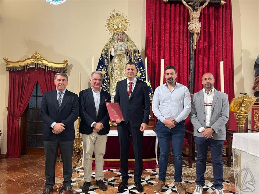 pregonero-policia-caridad